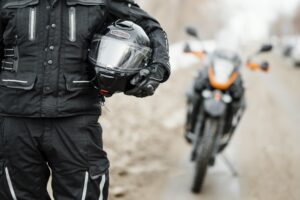Read more about the article 10 Essential Bike Rider Safety Tips for Beginners